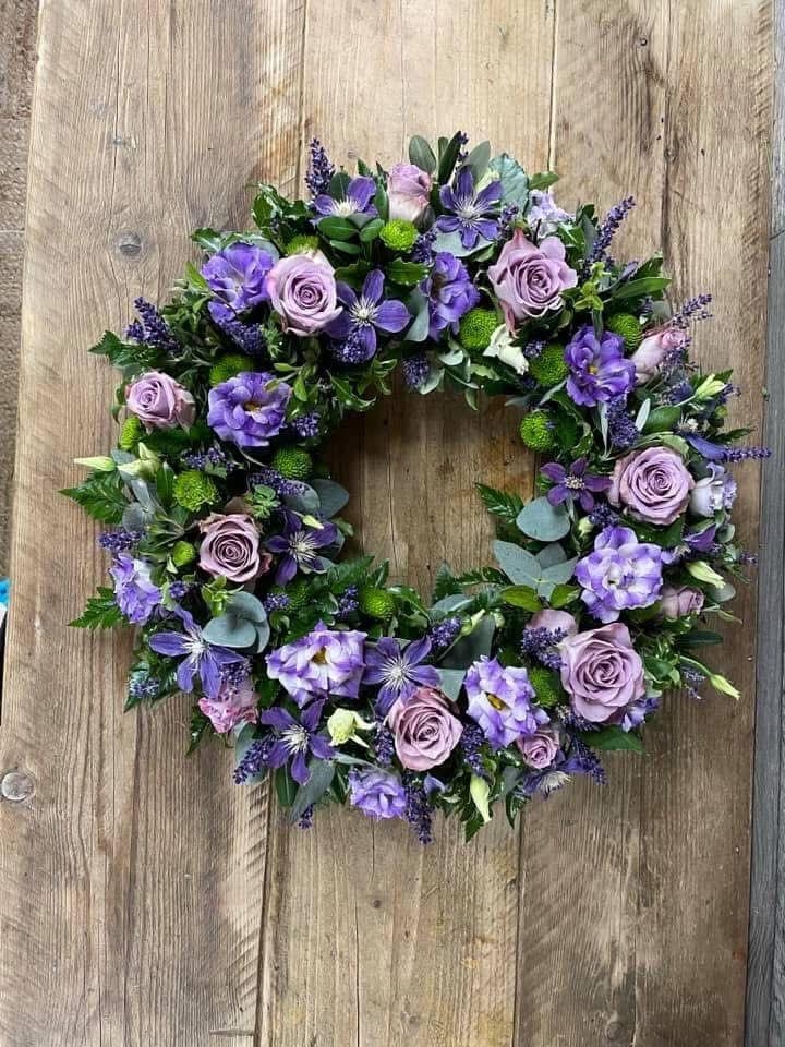 Loose wreath
