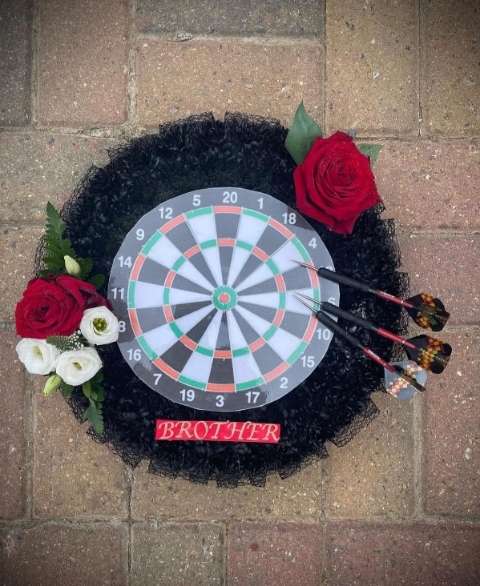 Dart board tribute